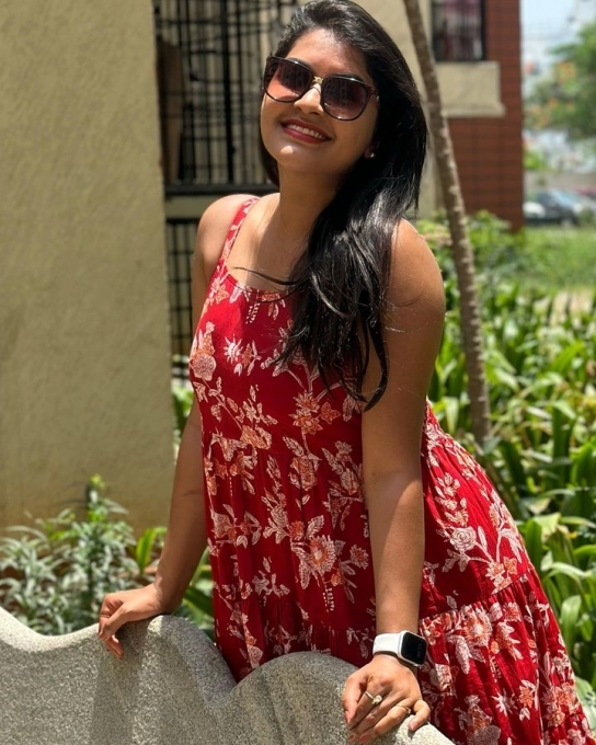 PHOTOS: அந்த இடத்தில் டாட்டூ போட்டுள்ள பிக் பாஸ் பிரபலம்.. கமெண்டுகளை தெறிக்கவிடும் நெட்டிசன்கள்.. யாருன்னு பாத்திங்களா?