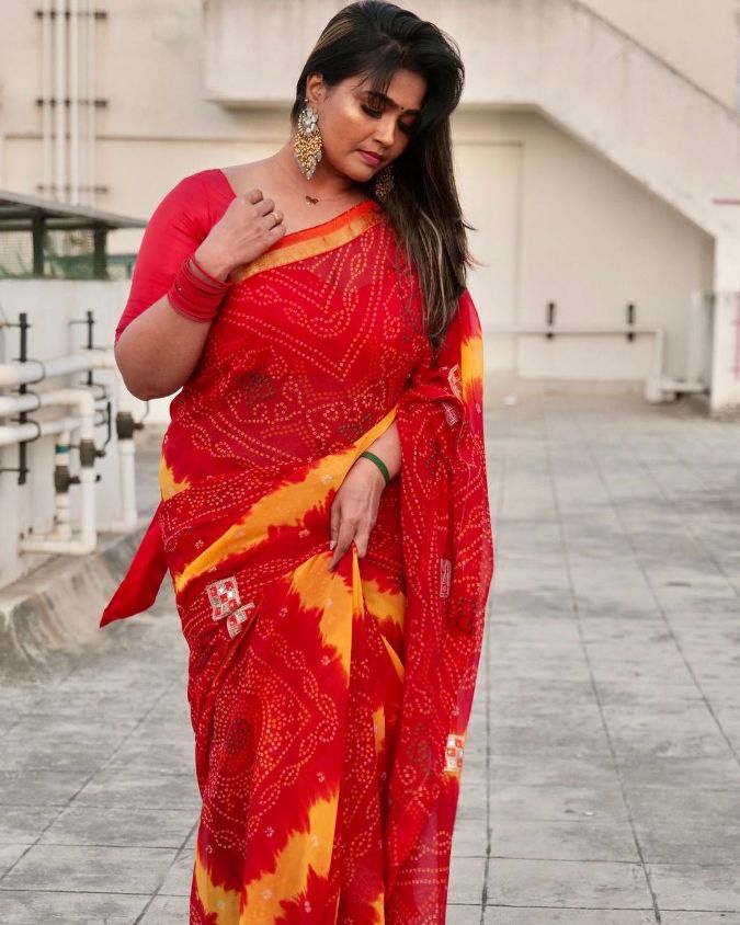 PHOTOS: வேலைக்காரன் சீரியல் வில்லி புவனாவா இது.. இத்தனை படங்கள் நடிச்சிருக்காங்களா..