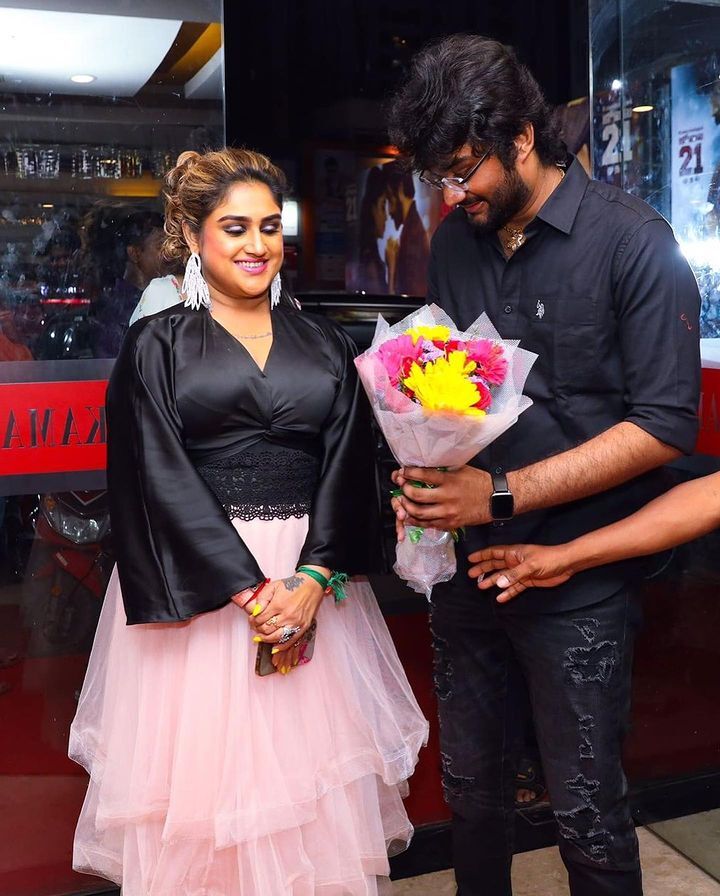 PHOTOS: வனிதாவின் இரண்டாவது மகளா இது? அடுத்த ஹீரோயின் ரெடி போல.. கமெண்ட் அடிக்கும் நெட்டிசன்ஸ்!