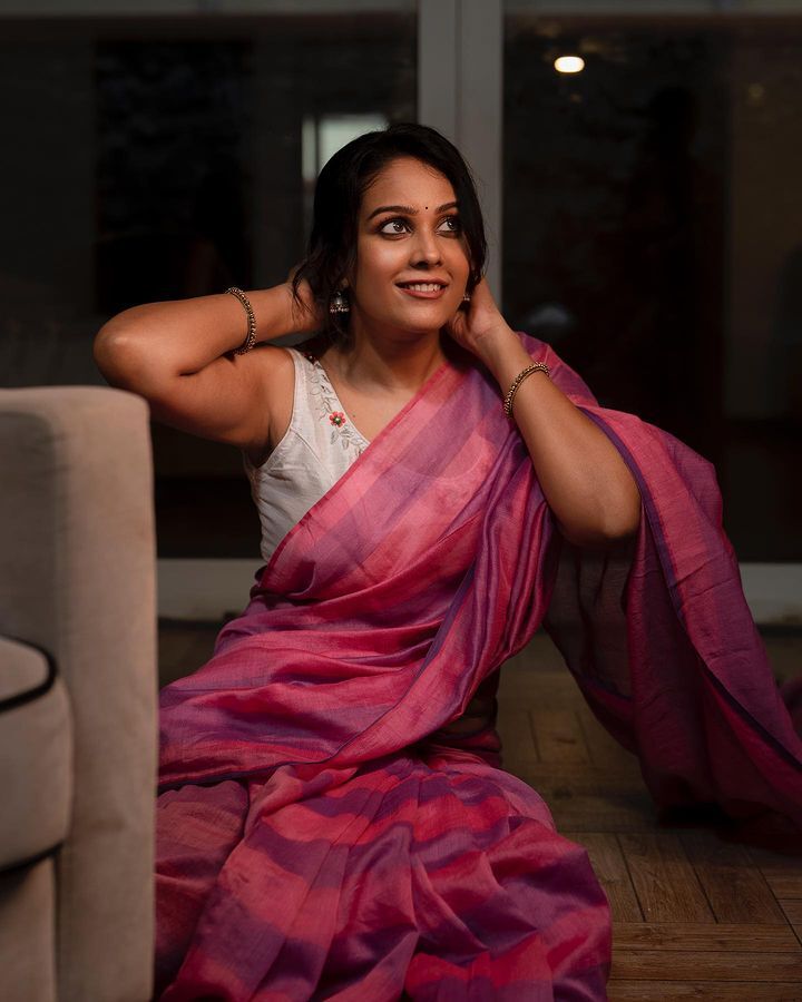 PHOTOS: புடவையில் அசத்தும் சாந்தினி தமிழரசன்.. இணையத்தை கலக்கும் லேட்டஸ்ட் புகைப்படங்கள்.. 