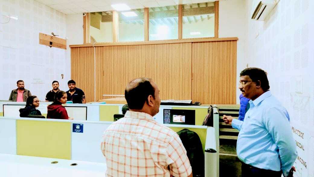 ಗೃಹಲಕ್ಷ್ಮಿ ಯೋಜನೆ ನೋಂದಣಿ ಪರಿಶೀಲಿಸಿದ ತುಮಕೂರು ಡಿಸಿ