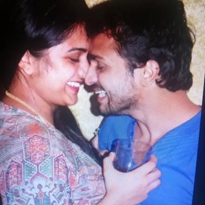 Cherished Moments of Spandana and Sandalwood Star Vijay Raghavendra Through Family Photos