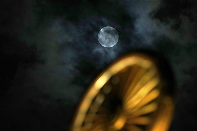 In Pics: Second Supermoon of August 2023 Illuminates the Night Sky ...