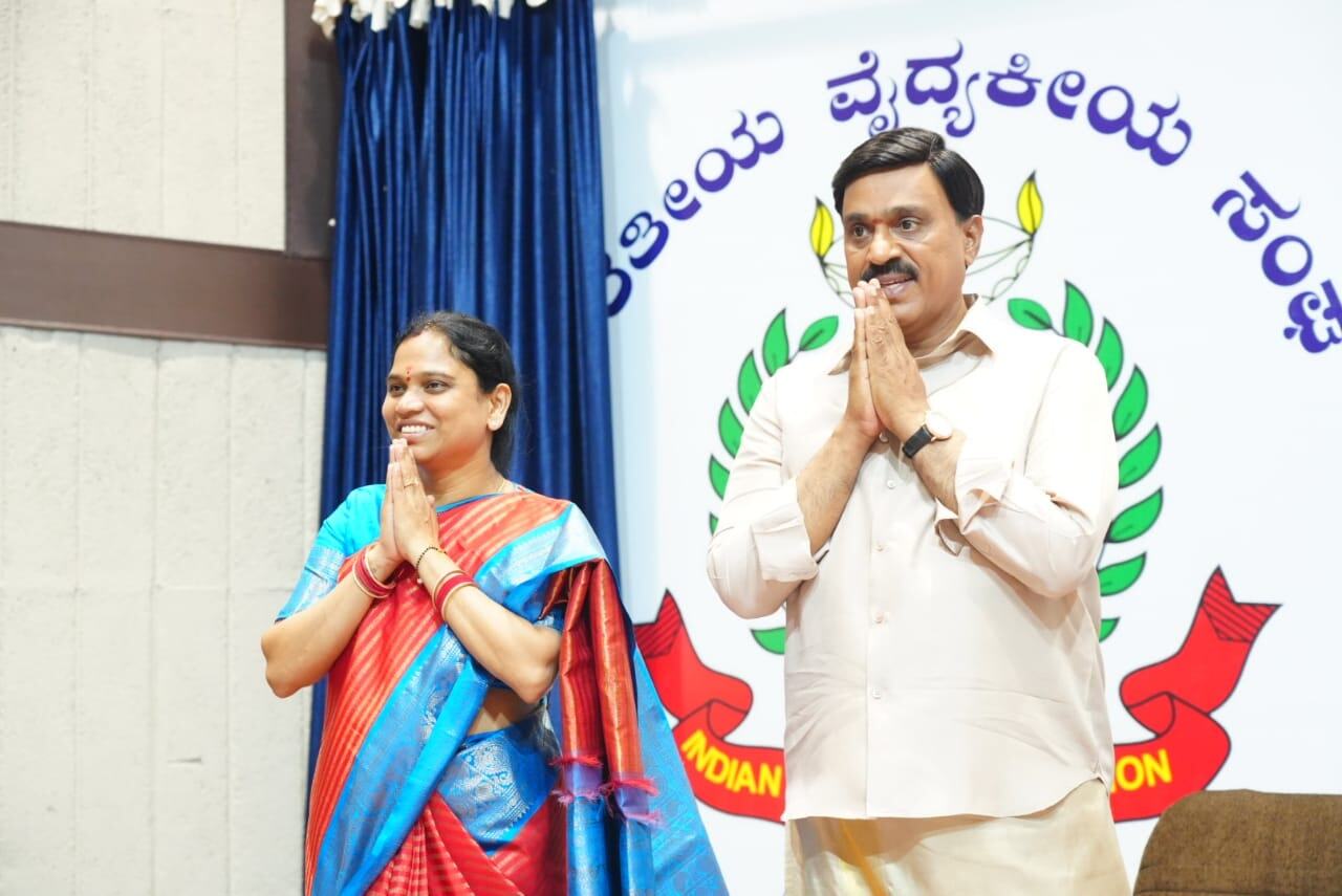 Kennan Reddy ಗಂಗಾವತಿ ಕೆಇಬಿ ಅಧಿಕಾರಿಗಳ ಜೊತೆ ಶಾಸಕ ಗಾಲಿ ಜನಾರ್ದನ ರೆಡ್ಡಿ ಸಭೆ | MLA Gali ...