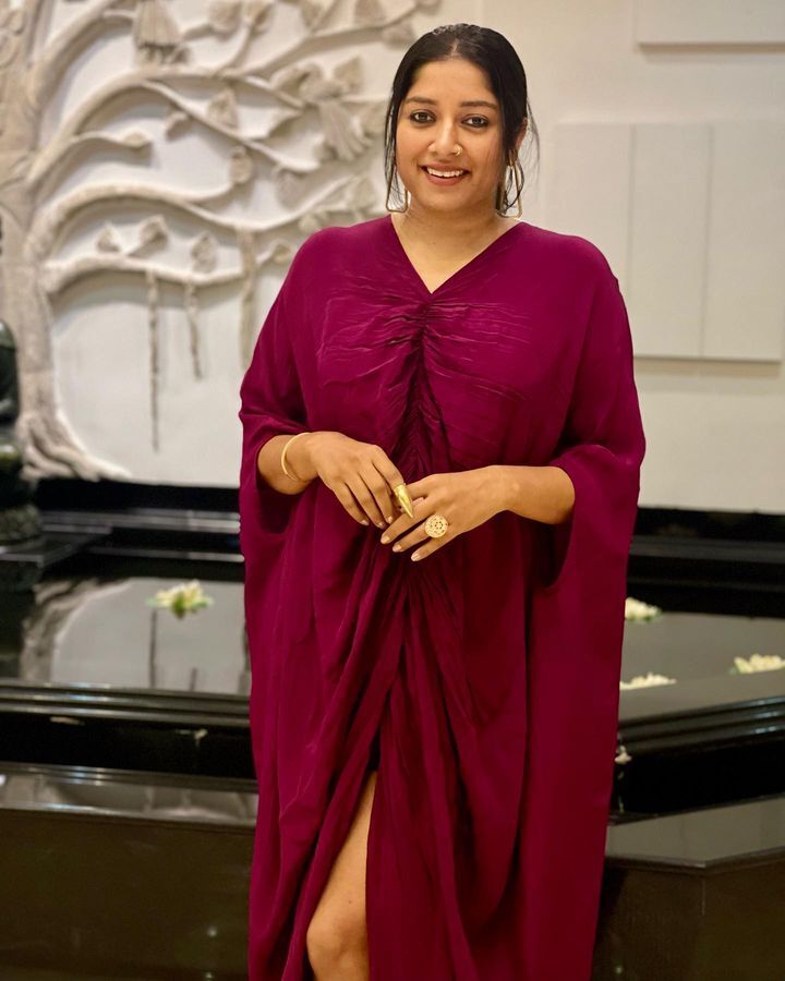 PHOTOS: 'அயலி' வெப் தொடரில் அம்மா கதாபாத்திரத்தில் நடித்தவரா இவர்? இவரின் உண்மையான வயது என்னனு தெரியுமா? 