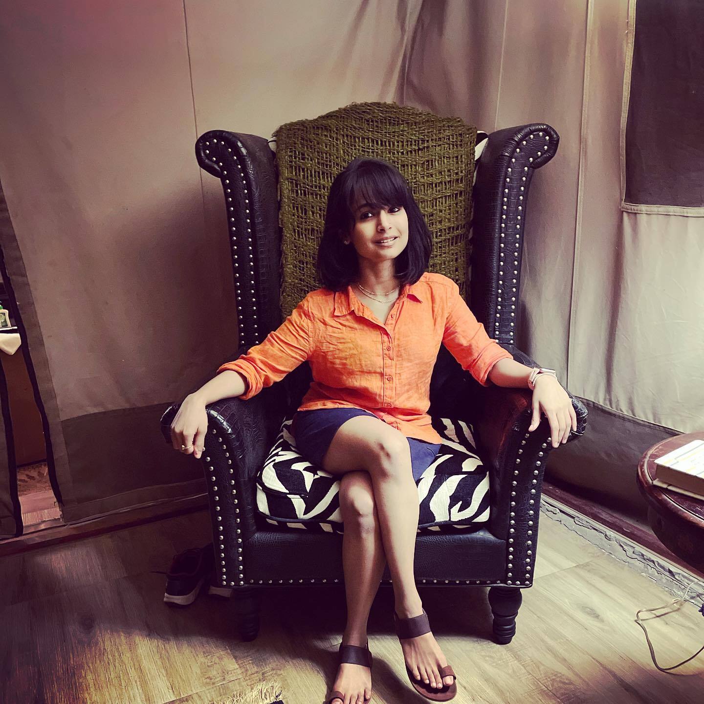 PHOTOS: குட்டி பெண்ணாக இருந்த கல்யாணியா இது! கணவர், குழந்தைனு ஆளே மாறிட்டாங்களே!