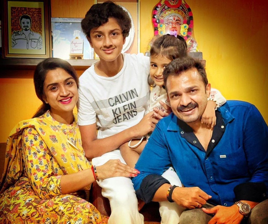 ವಿಜಯ್ ರಾಘವೇಂದ್ರ-ಸ್ಪಂದನಾ: ಕುಟುಂಬ, ಮಕ್ಕಳು ಅಪರೂಪದ ಚಿತ್ರಗಳು 