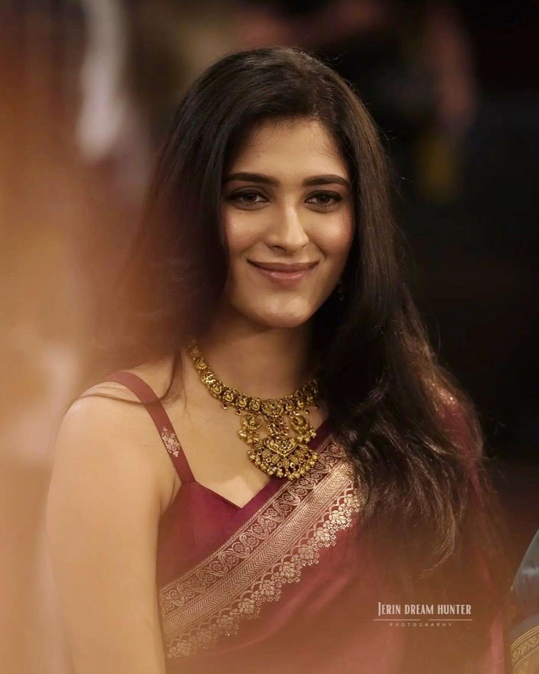 లేలేత అందాలతో మైమరిపిస్తున్న గీతికా.. ముద్దుగ్గుమ్మ జోరు మాములుగా లేదులే..!