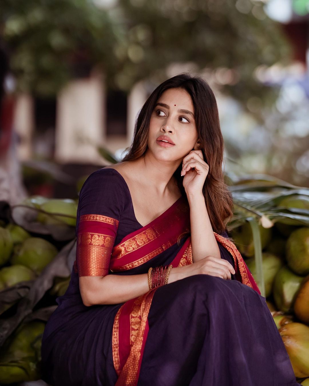 నభా నటేష్ వయ్యారాల జాతర.. గ్లామర్ డోస్ రెట్టింపు చేసి రచ్చ చేస్తున్న బ్యూటీ..!