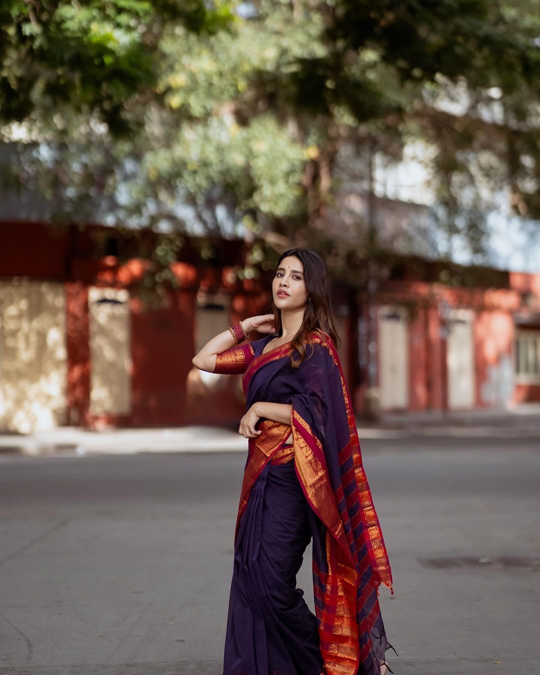 నభా నటేష్ వయ్యారాల జాతర.. గ్లామర్ డోస్ రెట్టింపు చేసి రచ్చ చేస్తున్న బ్యూటీ..!