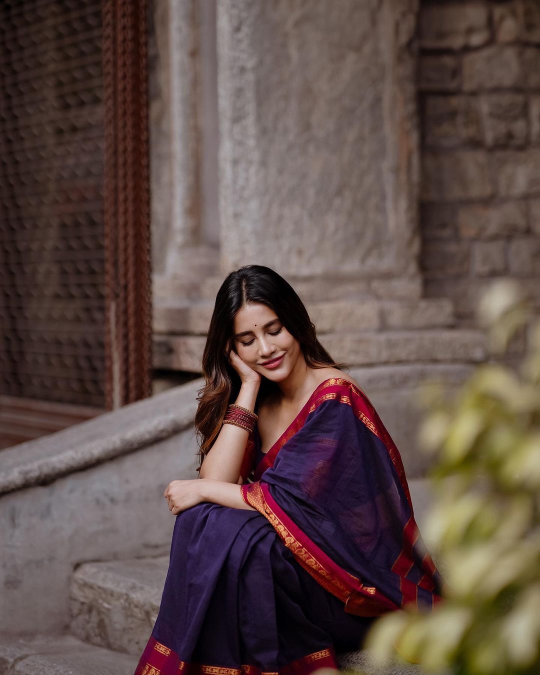 నభా నటేష్ వయ్యారాల జాతర.. గ్లామర్ డోస్ రెట్టింపు చేసి రచ్చ చేస్తున్న బ్యూటీ..!