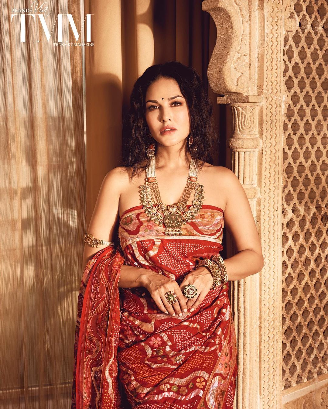 Sunny Leone: കസവിൽ മലയാളി മങ്കയായി സണ്ണി ലിയോൺ... കോഴിക്കോടിന് പുത്തൻ ലുക്കിൽ വിരുന്നോരുക്കി താരം, ഇൻസ്റ്റയിൽ തരംഗമായ ചിത്രങ്ങൾ കാണാം