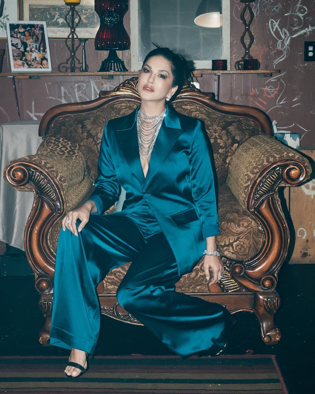 Sunny Leone: കസവിൽ മലയാളി മങ്കയായി സണ്ണി ലിയോൺ... കോഴിക്കോടിന് പുത്തൻ ലുക്കിൽ വിരുന്നോരുക്കി താരം, ഇൻസ്റ്റയിൽ തരംഗമായ ചിത്രങ്ങൾ കാണാം