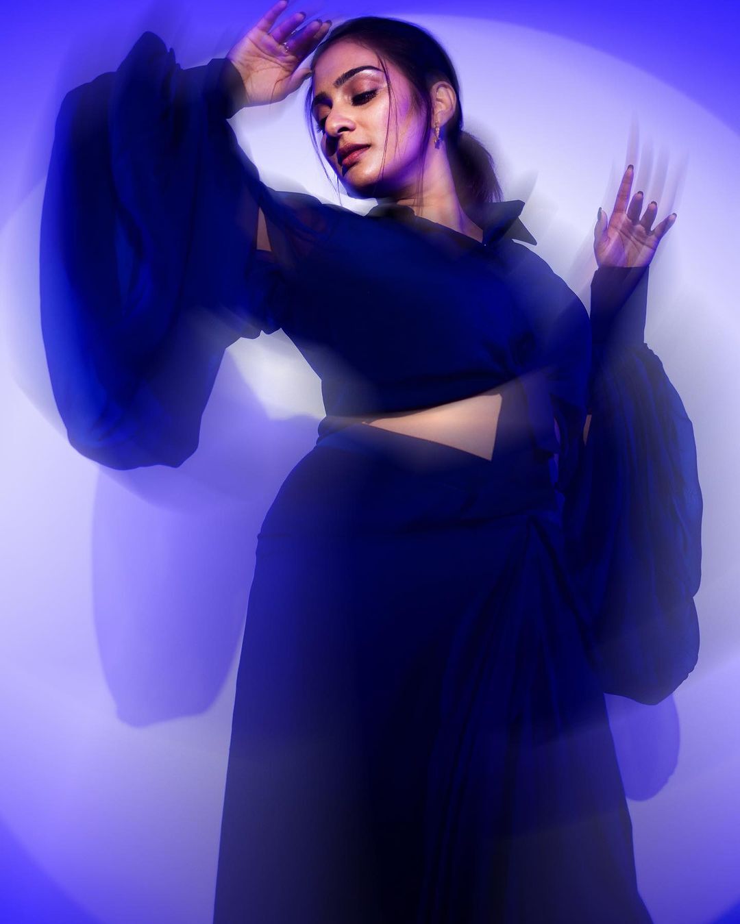 Aditi Ravi: 'മി, മൈ സെല്‍ഫ് ആന്റ് ഐ'.. സെല്‍ഫ് ലൗ ചിത്രങ്ങളുമായി അതിഥി ...
