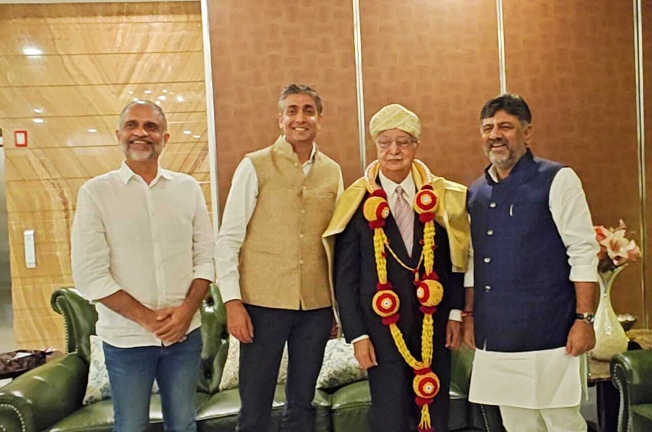ಅಜೀಂ ಪ್ರೇಮ್‌ ಜಿ ಜೊತೆ ಸಿಎಂ ಸಿದ್ದರಾಮಯ್ಯ & ಡಿಸಿಎಂ ಡಿ.ಕೆ.ಶಿವಕುಮಾರ್ ಚರ್ಚೆ 