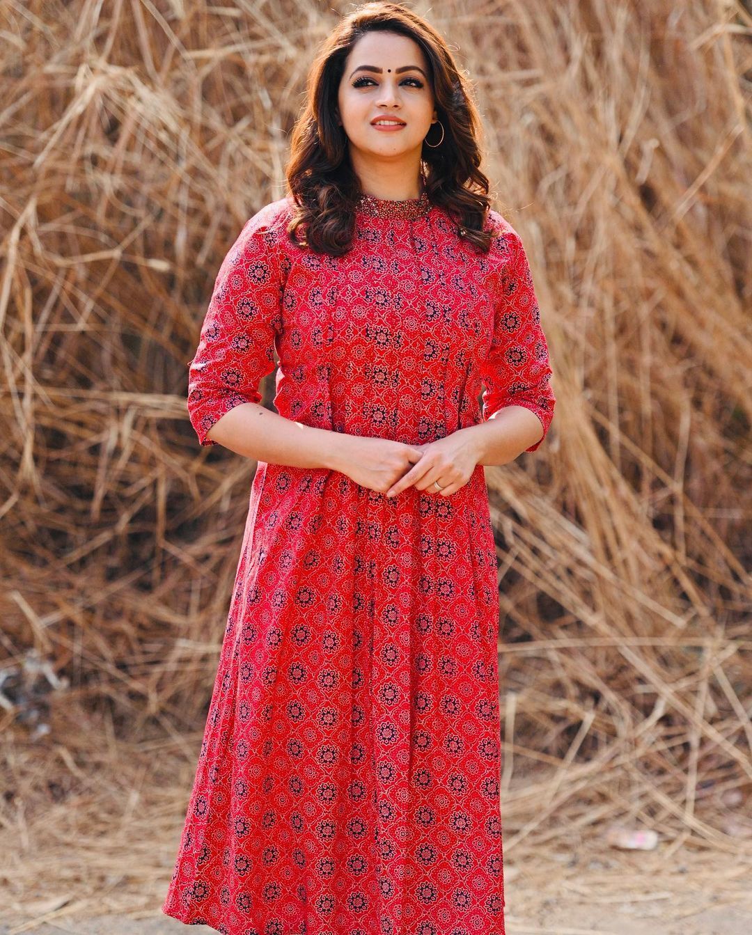 Bhavana: ഇത്ര സിംപിളായിരുന്നോ ഭാവന, സിംപിള്‍ ലുക്കിലും ക്യൂട്ടായി ഭാവന, പുത്തന്‍ ചിത്രങ്ങള്‍ കാണാം...