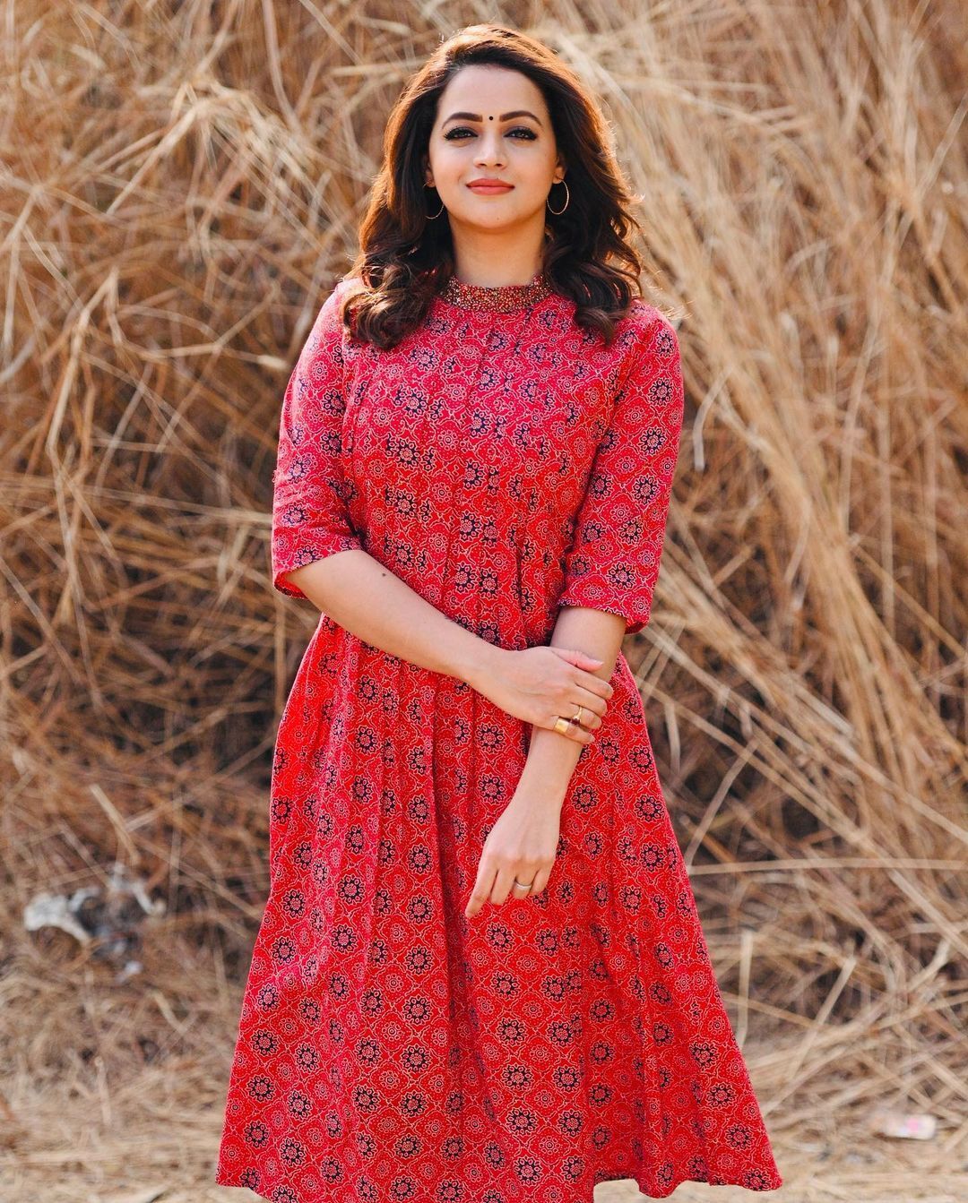 Bhavana: ഇത്ര സിംപിളായിരുന്നോ ഭാവന, സിംപിള്‍ ലുക്കിലും ക്യൂട്ടായി ഭാവന, പുത്തന്‍ ചിത്രങ്ങള്‍ കാണാം...