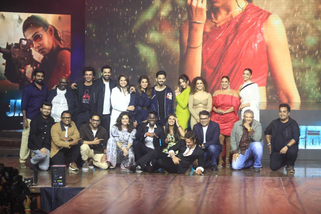 In Pics: Deepika Padukone, Shah Rukh Khan and Others Best Moments at the Jawan Success Event