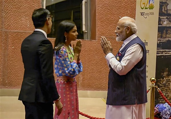In Pics: G20 Summit's Grand Dinner Hosted by President Murmu Welcomes Global Leaders in New Delhi