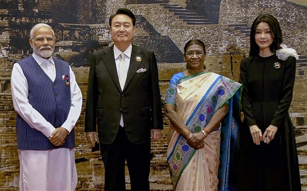 In Pics: G20 Summit's Grand Dinner Hosted by President Murmu Welcomes Global Leaders in New Delhi