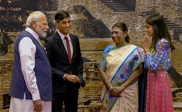 In Pics: G20 Summit's Grand Dinner Hosted by President Murmu Welcomes Global Leaders in New Delhi
