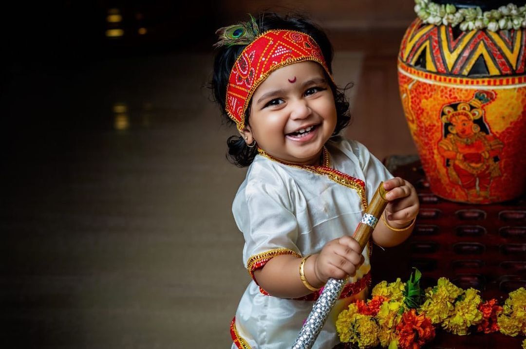 ഉണ്ണിക്കണ്ണനായി മാമാട്ടി, കൂട്ടിന് ദിലീപും... ജന്മാഷ്ടമിയിൽ തരംഗമായി കാവ്യ മാധവന്റെ ഇൻസ്റ്റാഗ്രാം വീഡിയോ