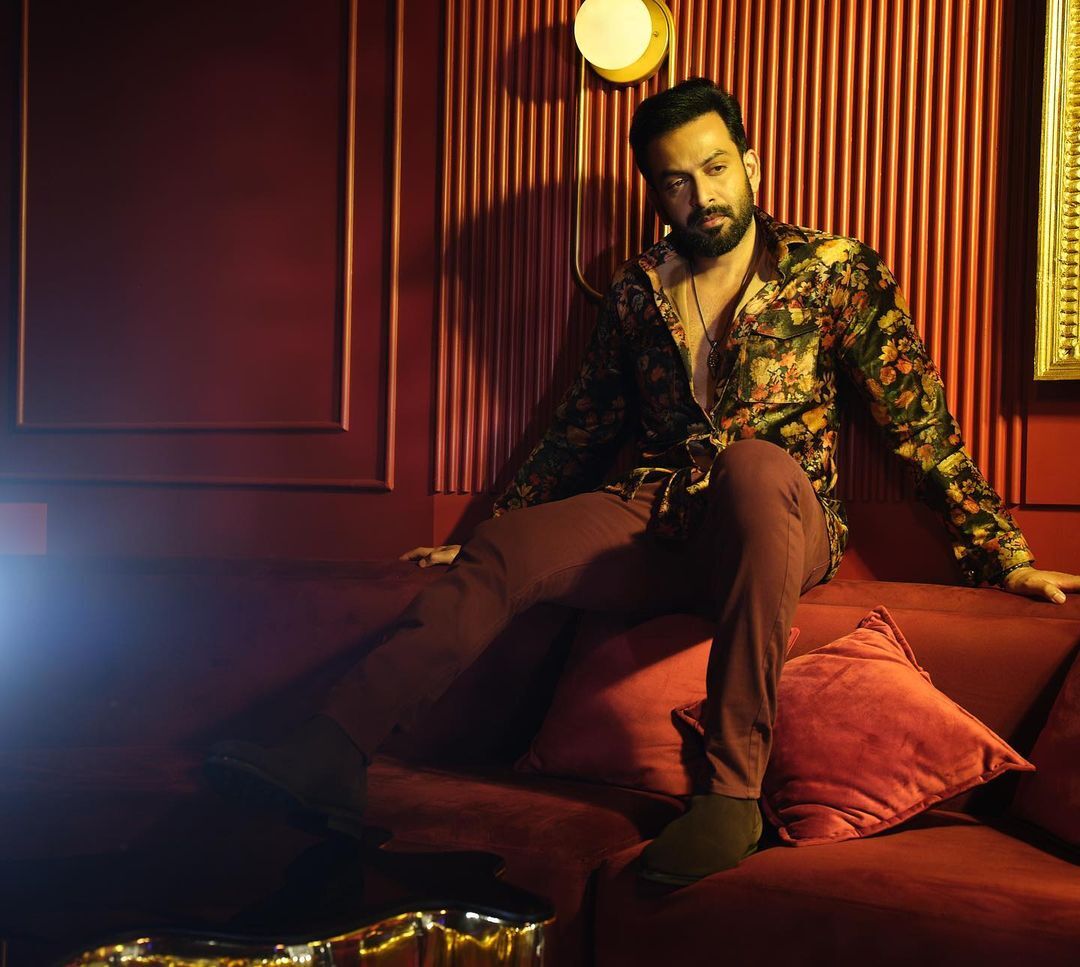 PHOTOS: நடிகர் பிரித்விராஜுக்கு இவ்வளவு பெரிய மகளா? அழகிய குடும்ப புகைப்படங்கள் இதோ!