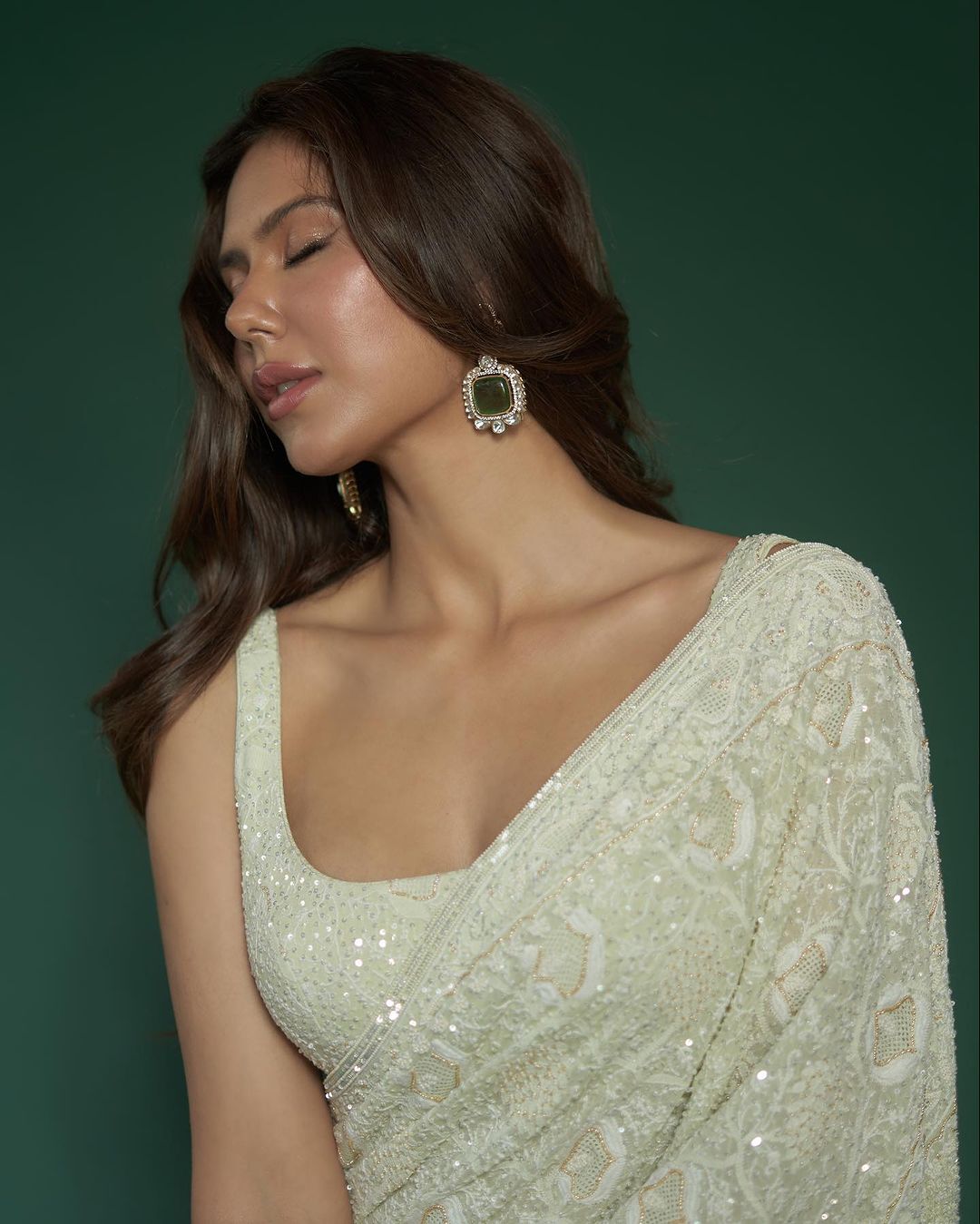 PHOTOS: நடிகர் வைபவின் 'கப்பல்' பட கதாநாயகியா இவங்க? இணையத்தை கலக்கும் லேட்டஸ்ட் புகைப்படங்கள்! 