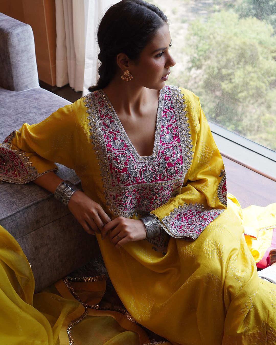 PHOTOS: நடிகர் வைபவின் 'கப்பல்' பட கதாநாயகியா இவங்க? இணையத்தை கலக்கும் லேட்டஸ்ட் புகைப்படங்கள்! 