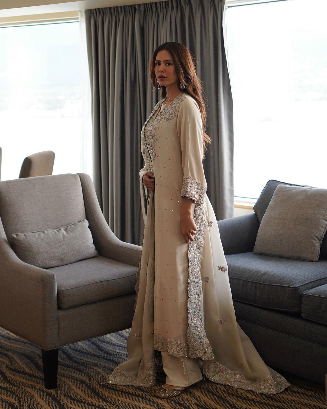 PHOTOS: நடிகர் வைபவின் 'கப்பல்' பட கதாநாயகியா இவங்க? இணையத்தை கலக்கும் லேட்டஸ்ட் புகைப்படங்கள்! 