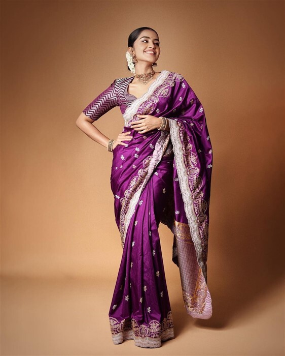 Anupama Parameswaran: ട്രെഡീഷ്ണല്‍ സാരിലുക്കുമായെത്തി അനുപമ പരമേശ്വരന്‍, ഫോട്ടോകളേറ്റെടുത്ത് ആരാധകര്‍, കാണാം...