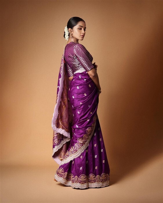 Anupama Parameswaran: ട്രെഡീഷ്ണല്‍ സാരിലുക്കുമായെത്തി അനുപമ പരമേശ്വരന്‍, ഫോട്ടോകളേറ്റെടുത്ത് ആരാധകര്‍, കാണാം...