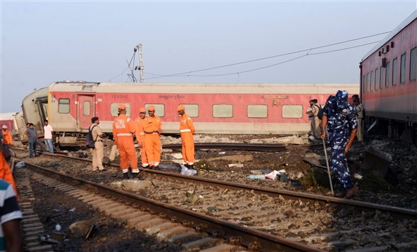 Bihar Train Accident: 4 Killed, 50 Injured In North East Express
