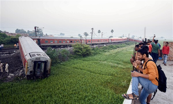 Bihar Train Accident: 4 Killed, 50 Injured In North East Express