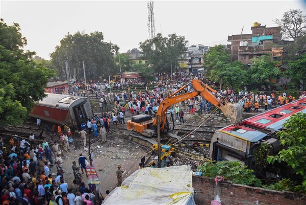 Bihar Train Accident: 4 Killed, 50 Injured In North East Express
