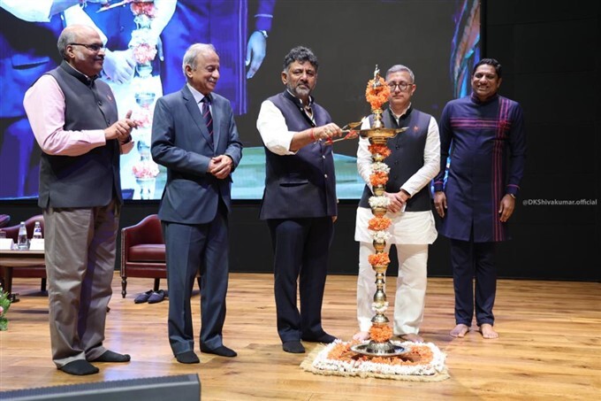 ಮಣಿಪಾಲ್ ಅಕಾಡೆಮಿ ಕಾರ್ಯಕ್ರಮದಲ್ಲಿ ಡಿಸಿಎಂ ಡಿ.ಕೆ.ಶಿವಕುಮಾರ್ ಭಾಗಿ 