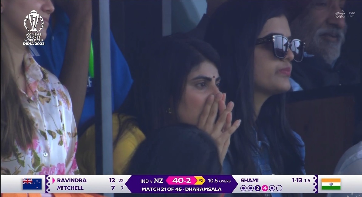 IND vs NZ, World Cup 2023: જાડેજાએ છોડ્યો કેચ, રિવાબાની પ્રતિક્રિયા