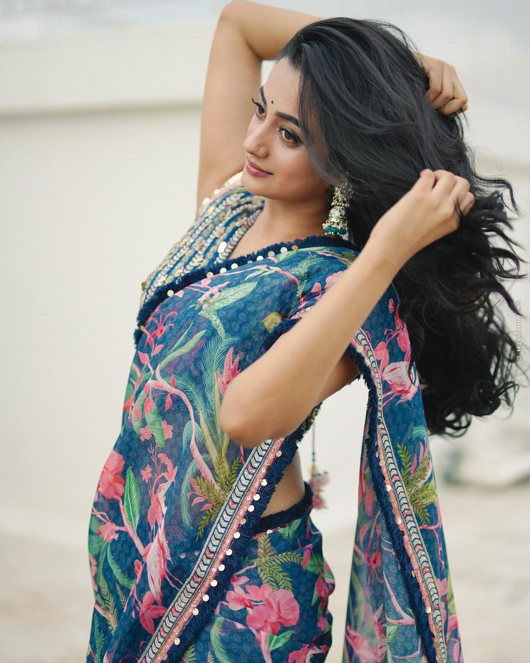 Namitha Pramod: സാരിയില്‍ സ്‌റ്റൈലിഷ് ലുക്കിലെത്തി നിറചിരിയുമായി നമിത പ്രമോദ്, വൈറല്‍ ഫോട്ടോകള്‍ കാണാം...