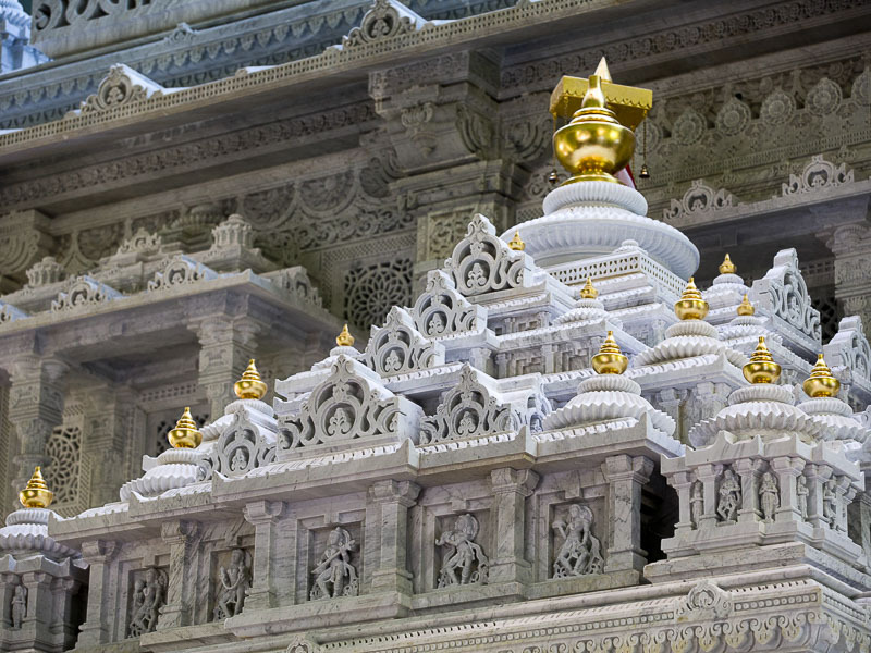 Swaminarayan Akshardham: World's Largest Modern Hindu Temple in New Jersey