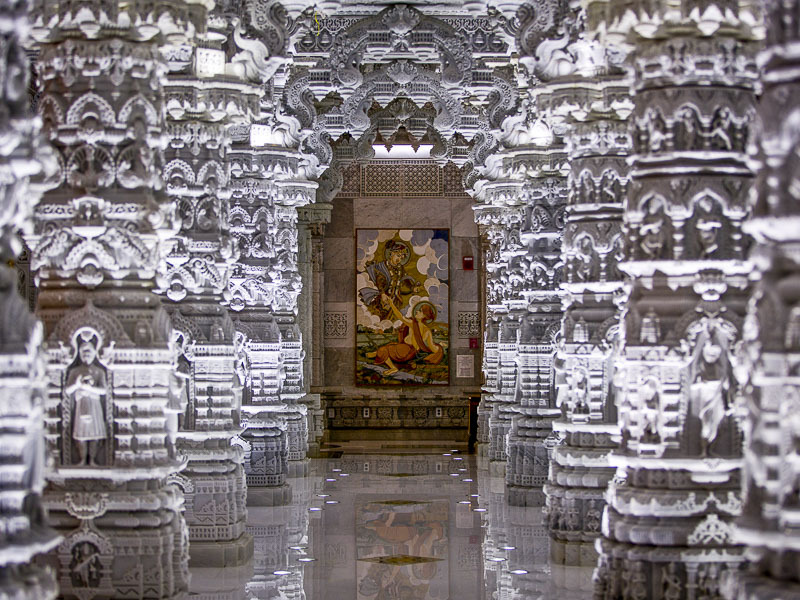 Swaminarayan Akshardham: World's Largest Modern Hindu Temple in New Jersey