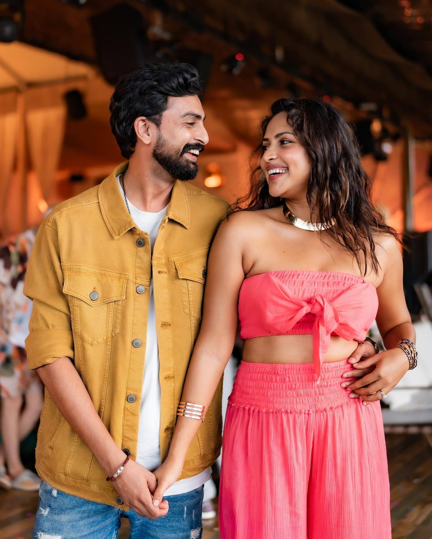 అమలా పాల్ రెండో పెళ్లి.. జీవితాంతం కలిసి నడుస్తామంటున్న బ్యూటీ..!