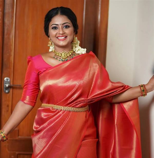 PHOTOS: 2023: இந்த ஆண்டு அதிகமான ரசிகர்களை ஈர்த்த டாப் 10 சீரியல் நடிகைகள்.. யார் யாருன்னு பாத்தீங்களா? 