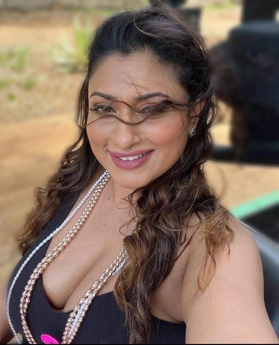 PHOTOS: ஒரு காலத்துல எப்படி இருந்தேன் தெரியுமா? ஓல்ட் மெமரீஸ் புகைப்படங்களை பகிர்ந்த மாளவிகா.. போட்டோஸ்!