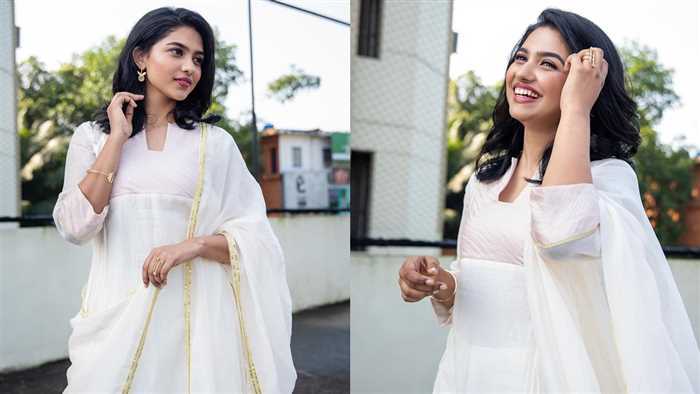 Mamitha Baiju: അഴകെന്നാൽ ഇതാണ്.... ആരാധകരെ ചിരിയിൽ മയക്കി മമിത ബൈജു; ഇൻസ്റ്റയിൽ ഹിറ്റടിച്ച് താരത്തിന്റെ പുത്തൻ ചിത്രങ്ങൾ 