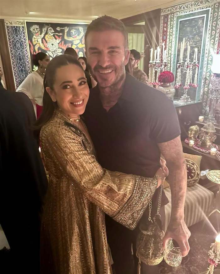 Shah Rukh Khan Hosts Football Icon David Beckham