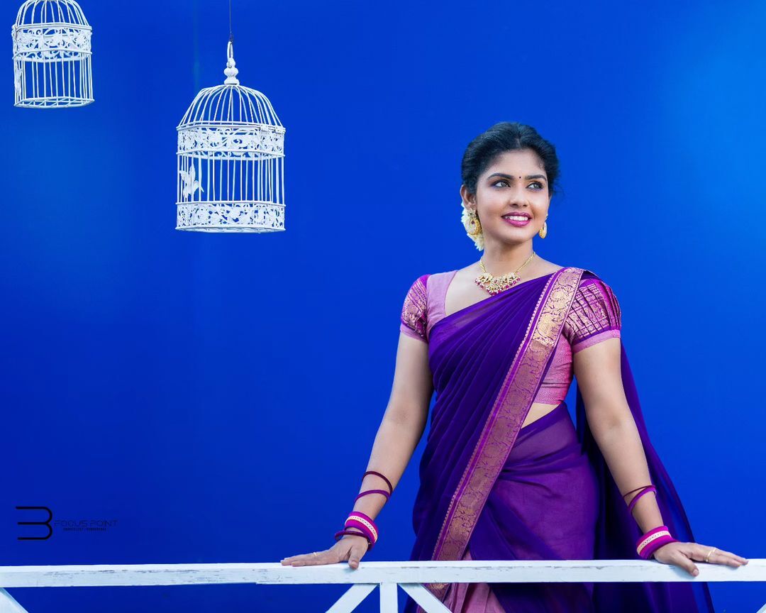 PHOTOS: மச்சானுடன் மலேசியா சென்ற பாண்டியன் ஸ்டோர்ஸ் நடிகை.. யாருன்னு பாத்தீங்களா?