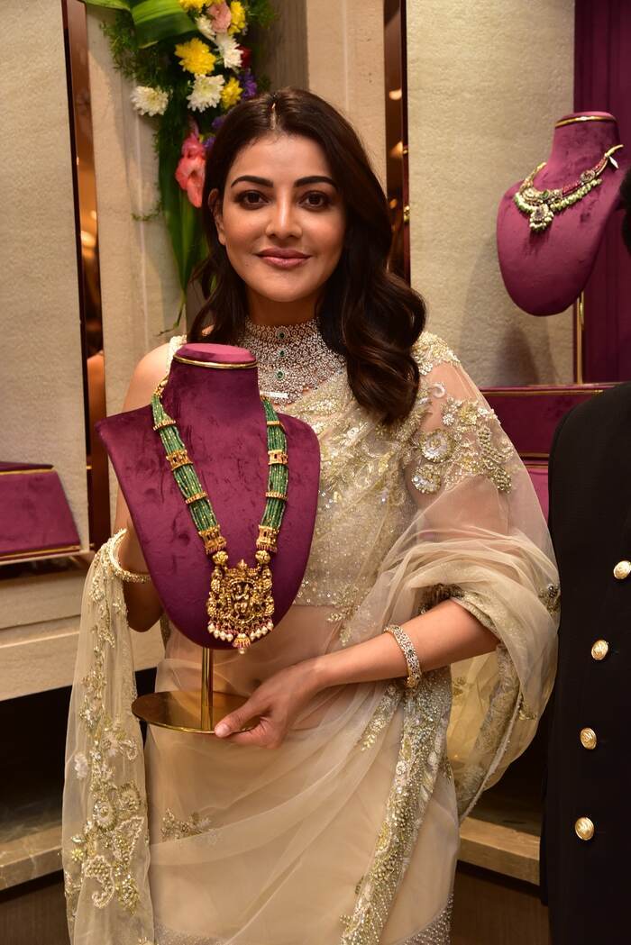Kajal agarwal opens news jewellery store