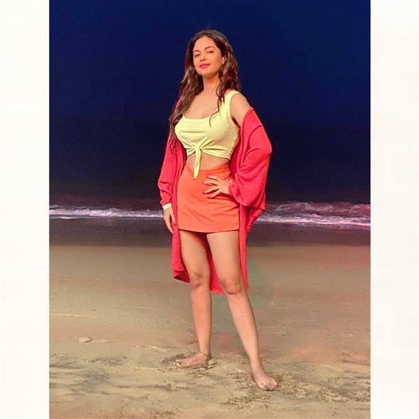 PHOTOS: அர்ஜுனின் 'மருதமலை' பட நாயகியை நியாபகம் இருக்கா! ஸ்டைலிஷ் அவுட் ஃபிட்டில் கலக்கல் ஸ்டில்ஸ்!