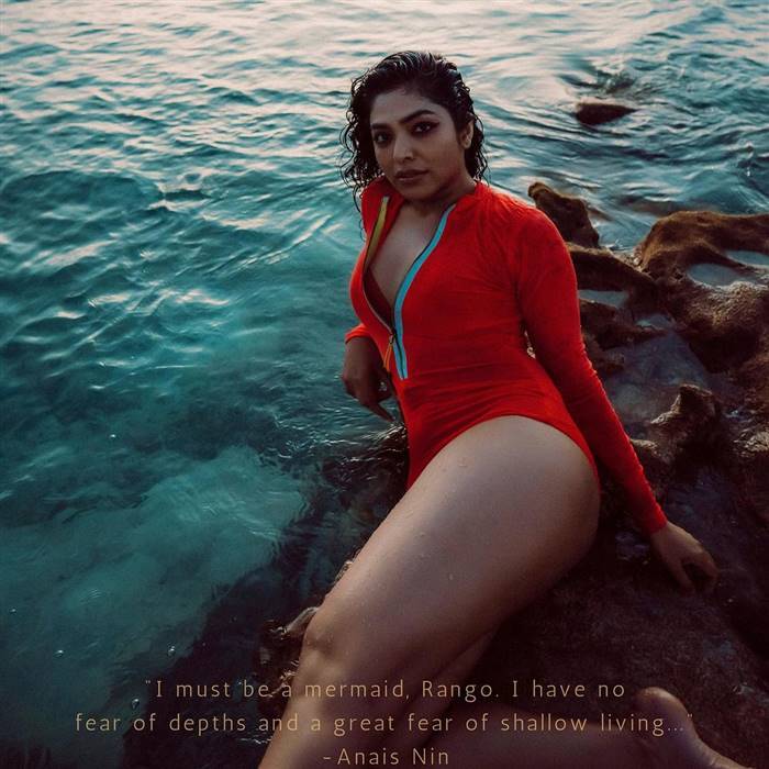 Rima Kallingal: ബ്ലെയ്‌സ് ഓഫ് അറോറ! ചുവപ്പ് സ്വിം സ്യൂട്ടില്‍ ബോള്‍ഡ് ആന്റ് പവര്‍ഫുള്‍ ലുക്കില്‍ റിമ കല്ലിങ്കല്‍, ഫോട്ടോസ് കാണാം...