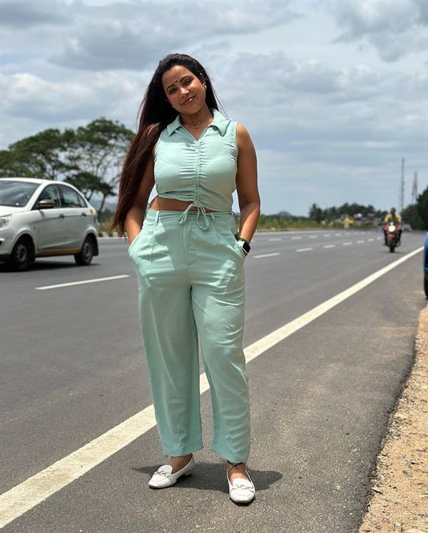 PHOTOS: எத்தனை சீரியல்.. எத்தனை படங்கள்.. ரெடின் கிங்ஸ்லியின் மனைவியும் பிரபல நடிகையாம்! பாத்தீங்களா? 